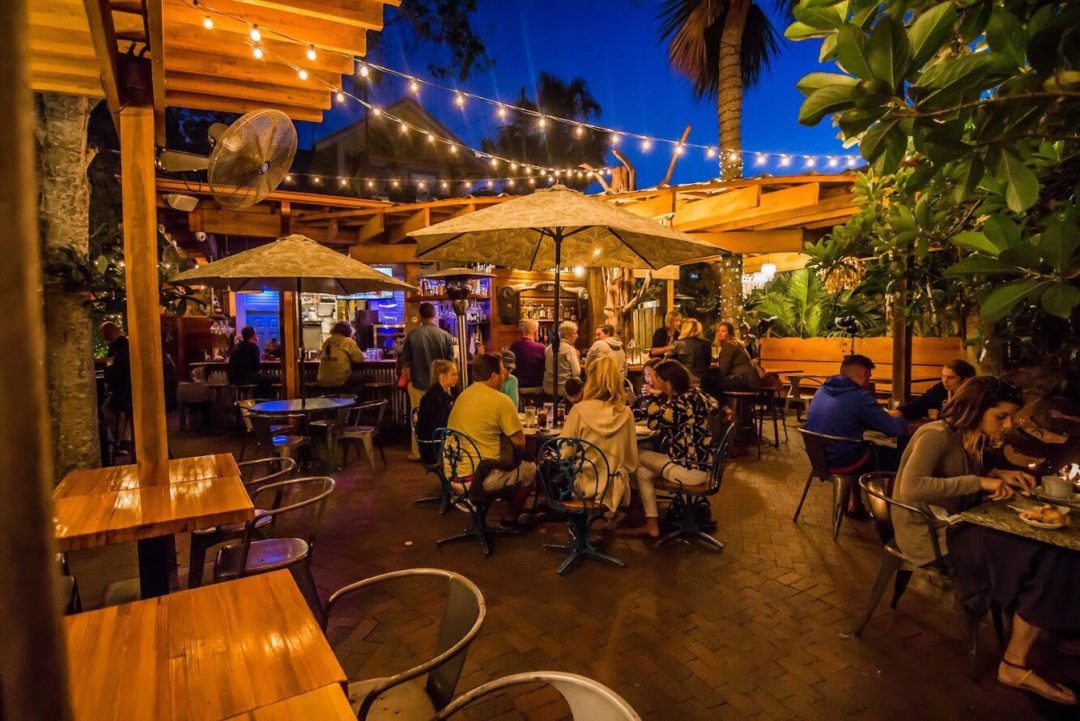 9 Best New Smyrna Beach Restaurants You Must Try!